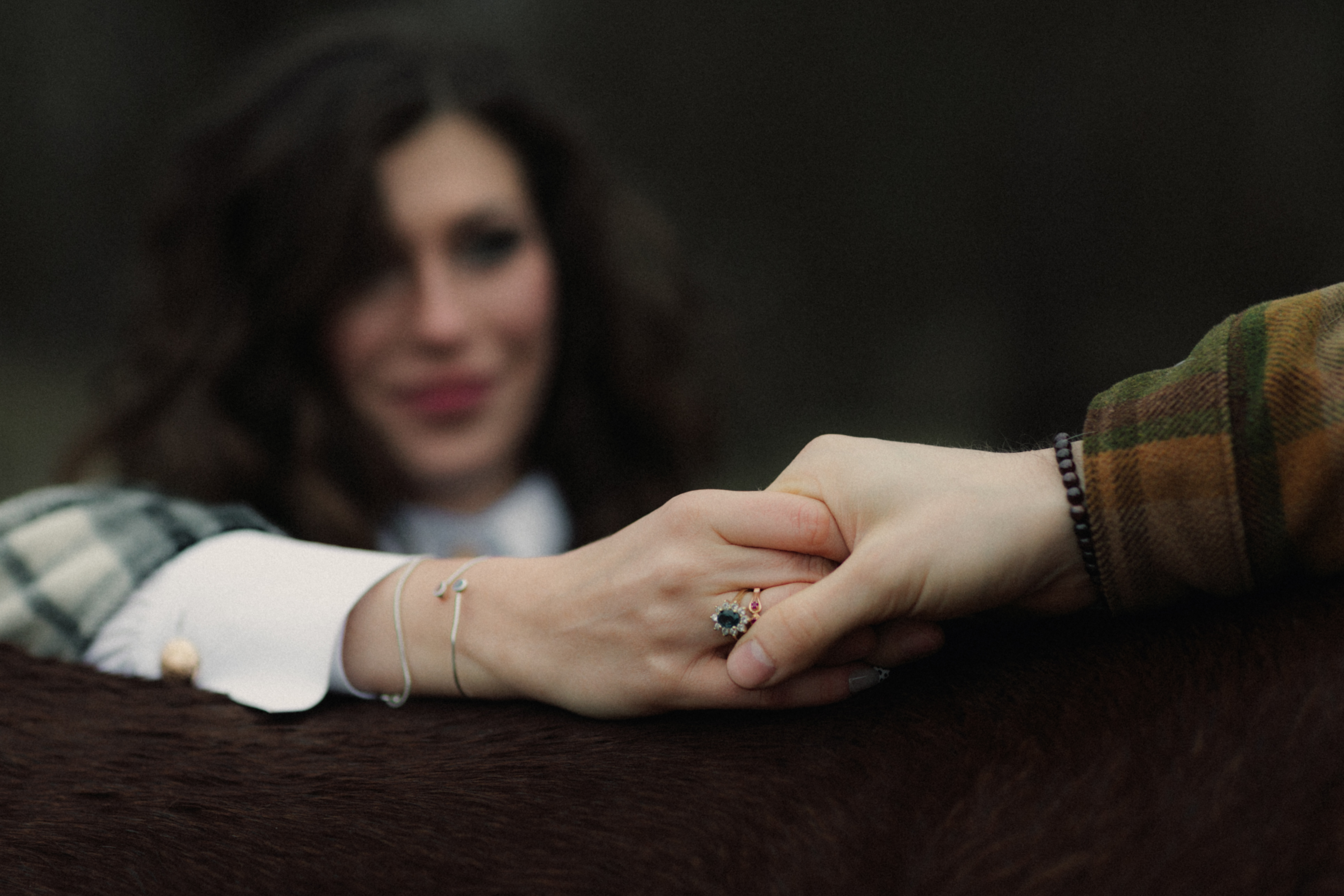 Detal dłoni Dominiki i Jakuba